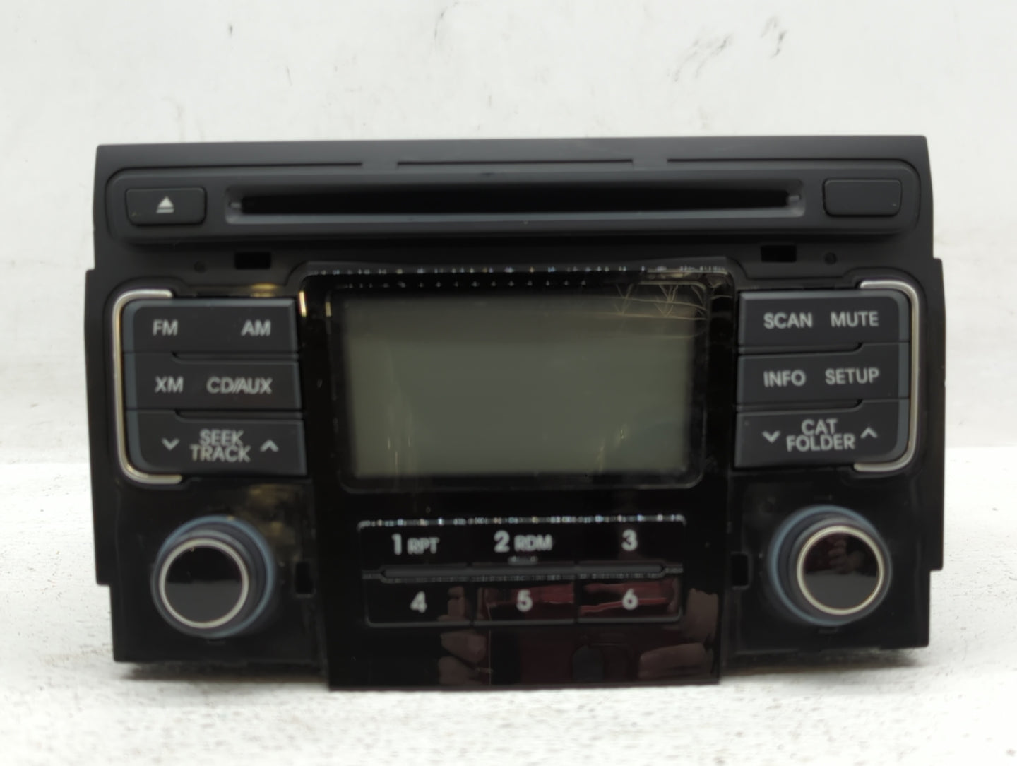 2011-2011 Hyundai Sonata Am Fm Cd Player Radio Receiver - Oemusedautoparts1.com