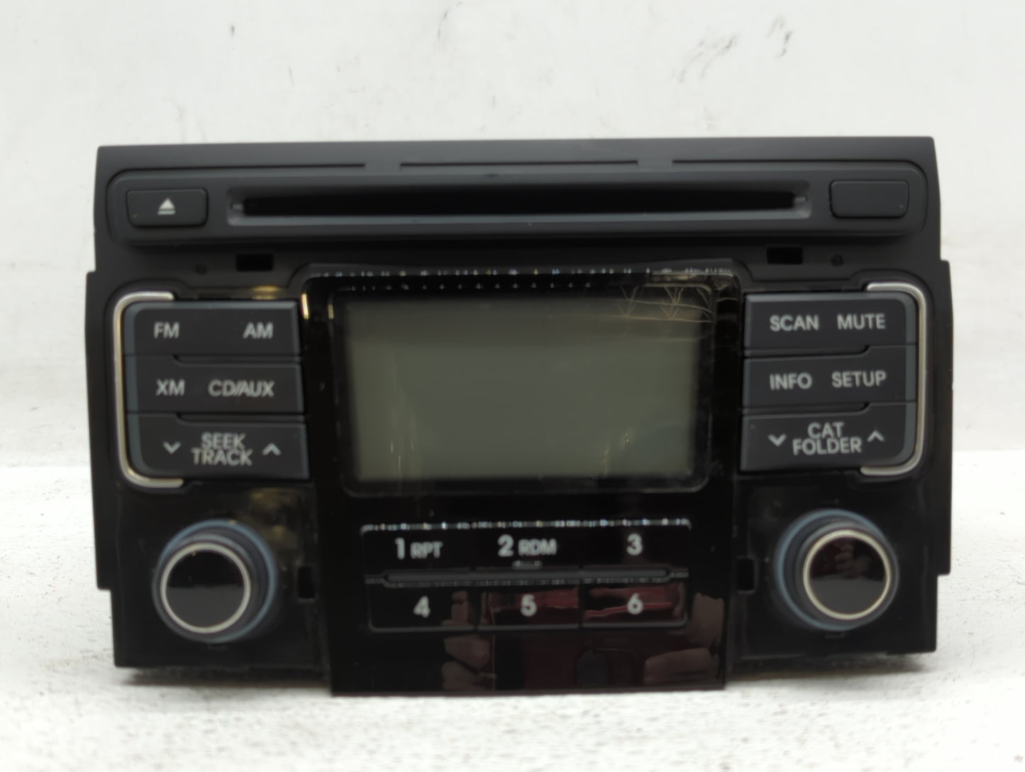 2011-2011 Hyundai Sonata Am Fm Cd Player Radio Receiver - Oemusedautoparts1.com