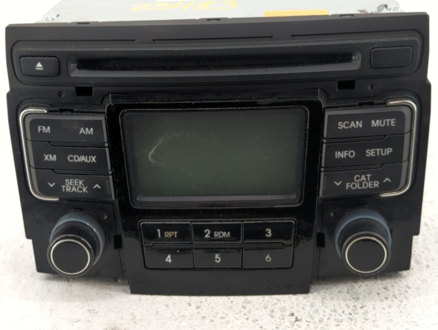 2011-2011 Hyundai Sonata Am Fm Cd Player Radio Receiver - Oemusedautoparts1.com