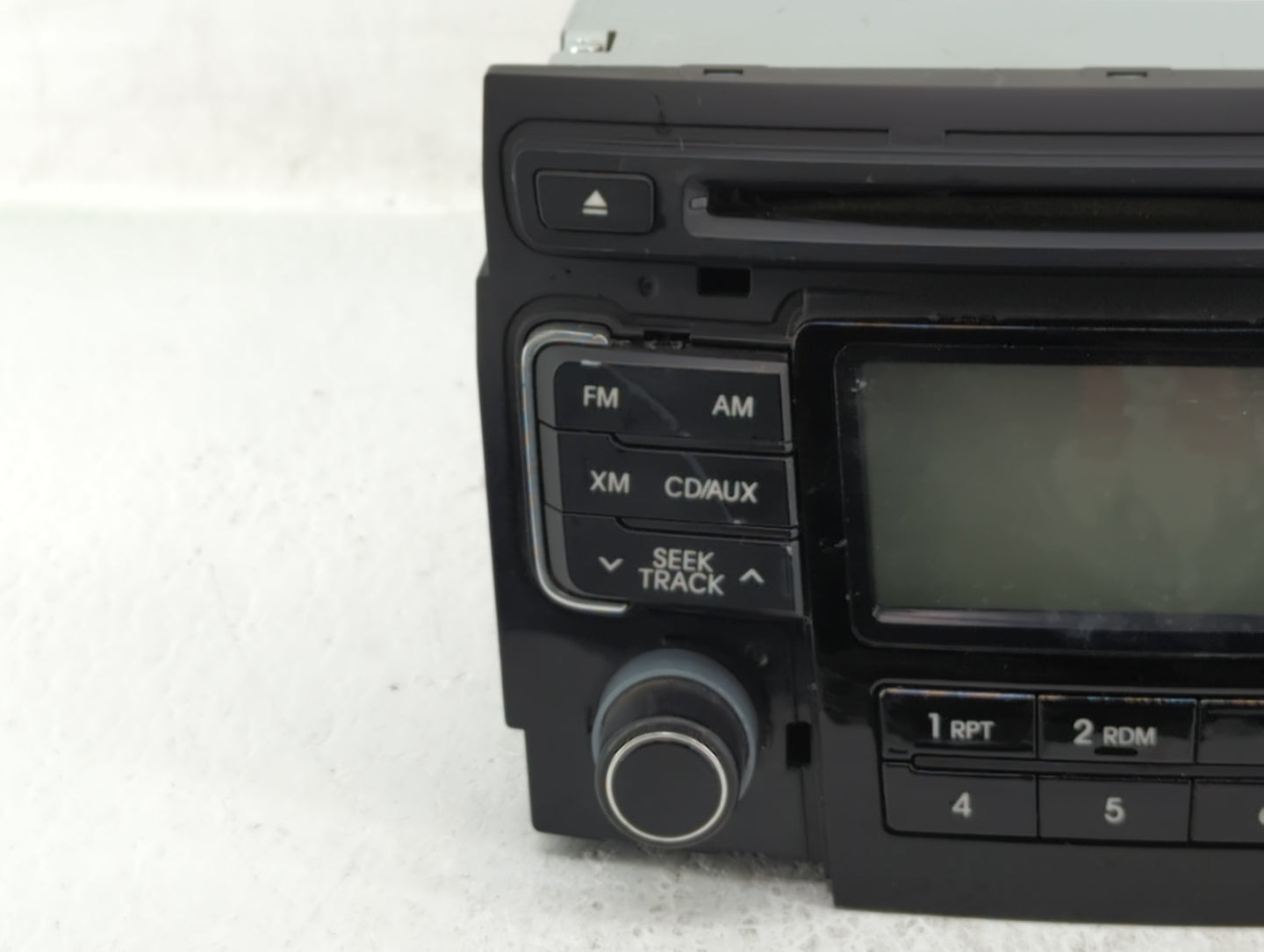 2011 Hyundai Sonata Radio AM FM Cd Player Receiver Replacement P/N:96180-3Q001 96180-3Q000 Fits OEM Used Auto Parts - Oemuse