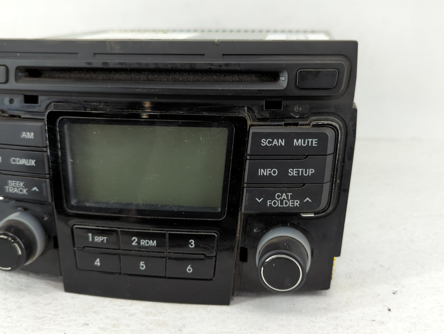 2011 Hyundai Sonata Radio AM FM Cd Player Receiver Replacement P/N:96180-3Q000 96190-3Q000, 96180-3Q001 Fits OEM Used Auto P