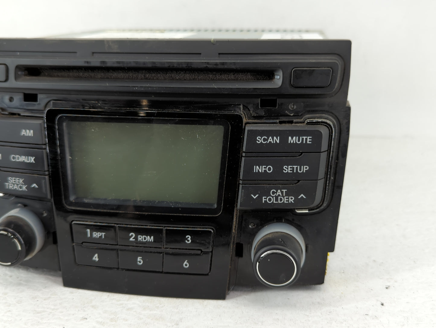 2011 Hyundai Sonata Radio AM FM Cd Player Receiver Replacement P/N:96180-3Q000 96190-3Q000, 96180-3Q001 Fits OEM Used Auto P