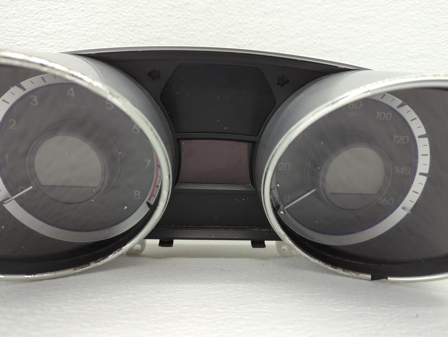 2011-2013 Hyundai Sonata Instrument Cluster Speedometer Gauges P/N:94001-3Q010 Fits Fits 2011 2012 2013 OEM Used Auto Parts 