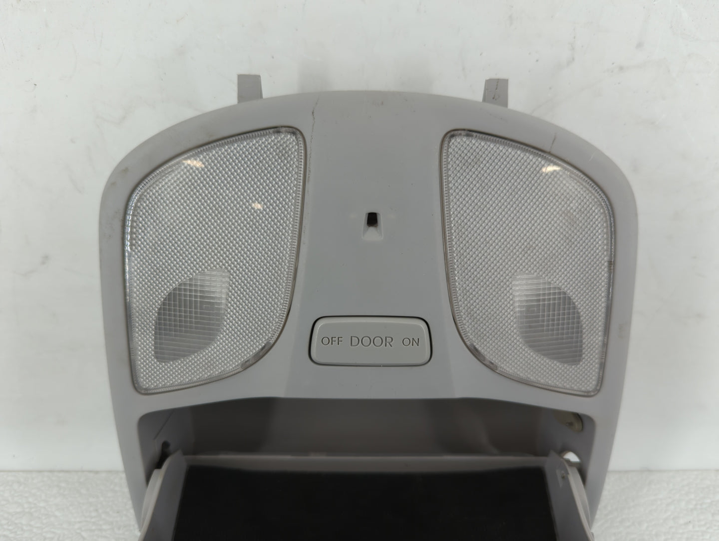 2011 Hyundai Sonata Overhead Roof Console Grey - Oemusedautoparts1.com