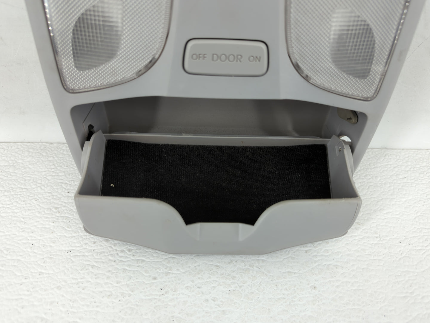 2011 Hyundai Sonata Overhead Roof Console Grey - Oemusedautoparts1.com