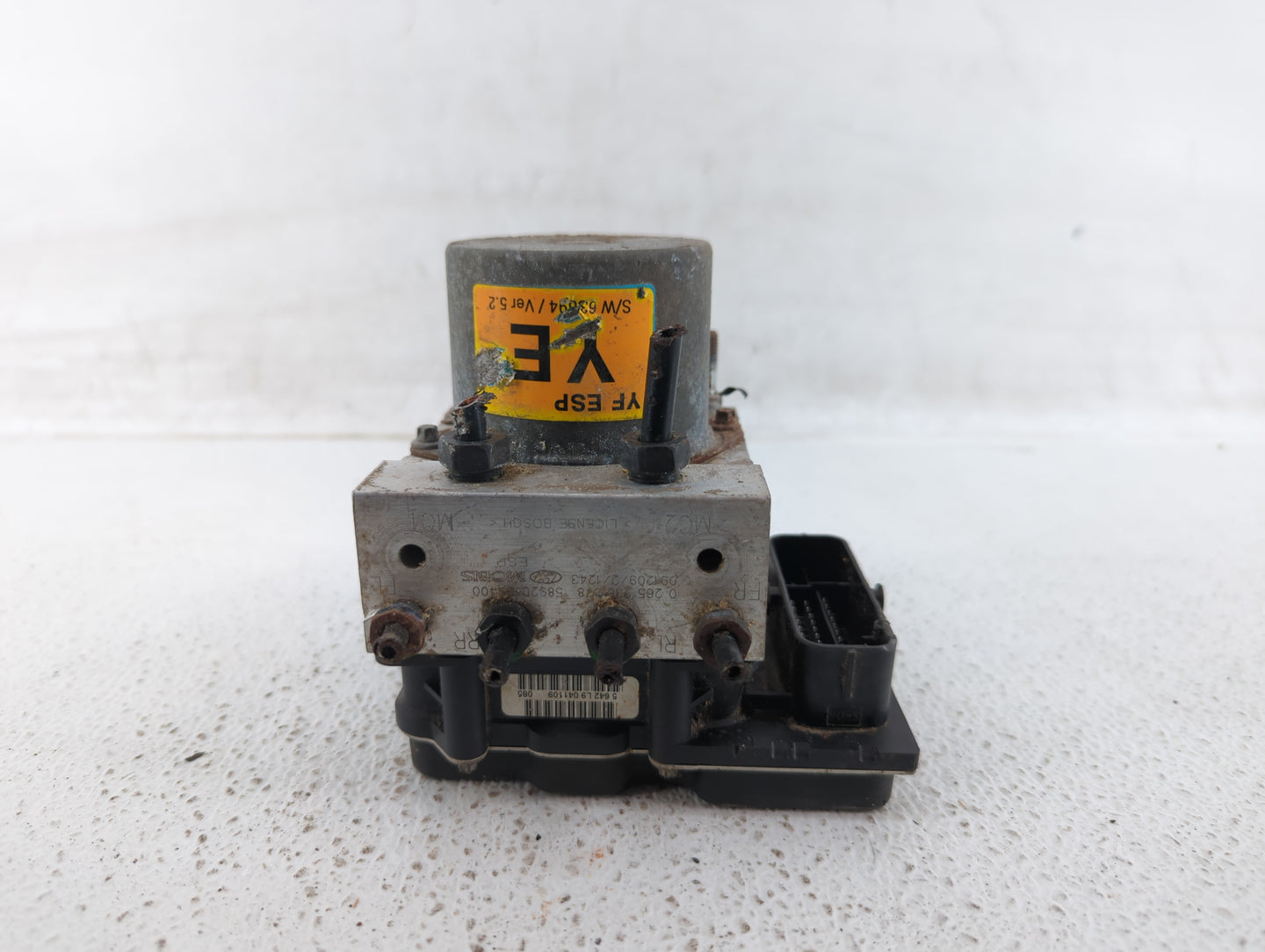 2011-2013 Hyundai Sonata ABS Pump Control Module Replacement P/N:58920-30500 Fits Fits 2011 2012 2013 OEM Used Auto Parts - 