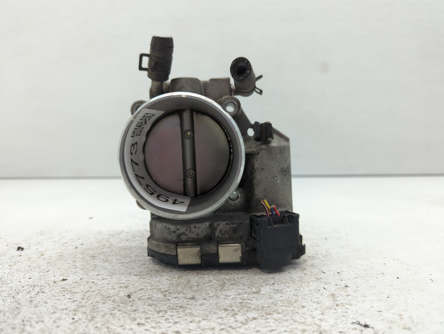2011-2014 Hyundai Sonata Throttle Body P/N:35100-2G700 Fits Fits 2011 2012 2013 2014 2015 2016 OEM Used Auto Parts - Oemused