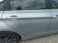 2011-2014 Hyundai Sonata Passenger Rear Door Oem 5018626 - Oemusedautoparts1.com