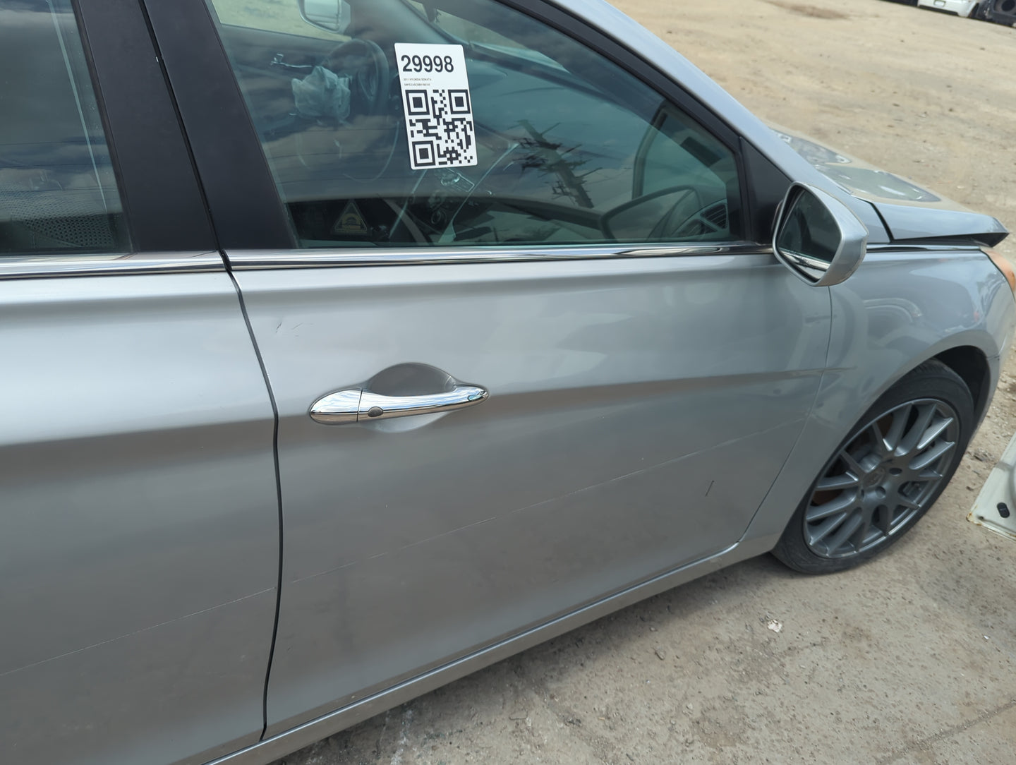 2011-2014 Hyundai Sonata Passenger Front Door Oem 5018651 - Oemusedautoparts1.com
