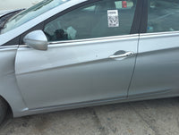 2011-2014 Hyundai Sonata Driver Front Door Oem 5018652 - Oemusedautoparts1.com