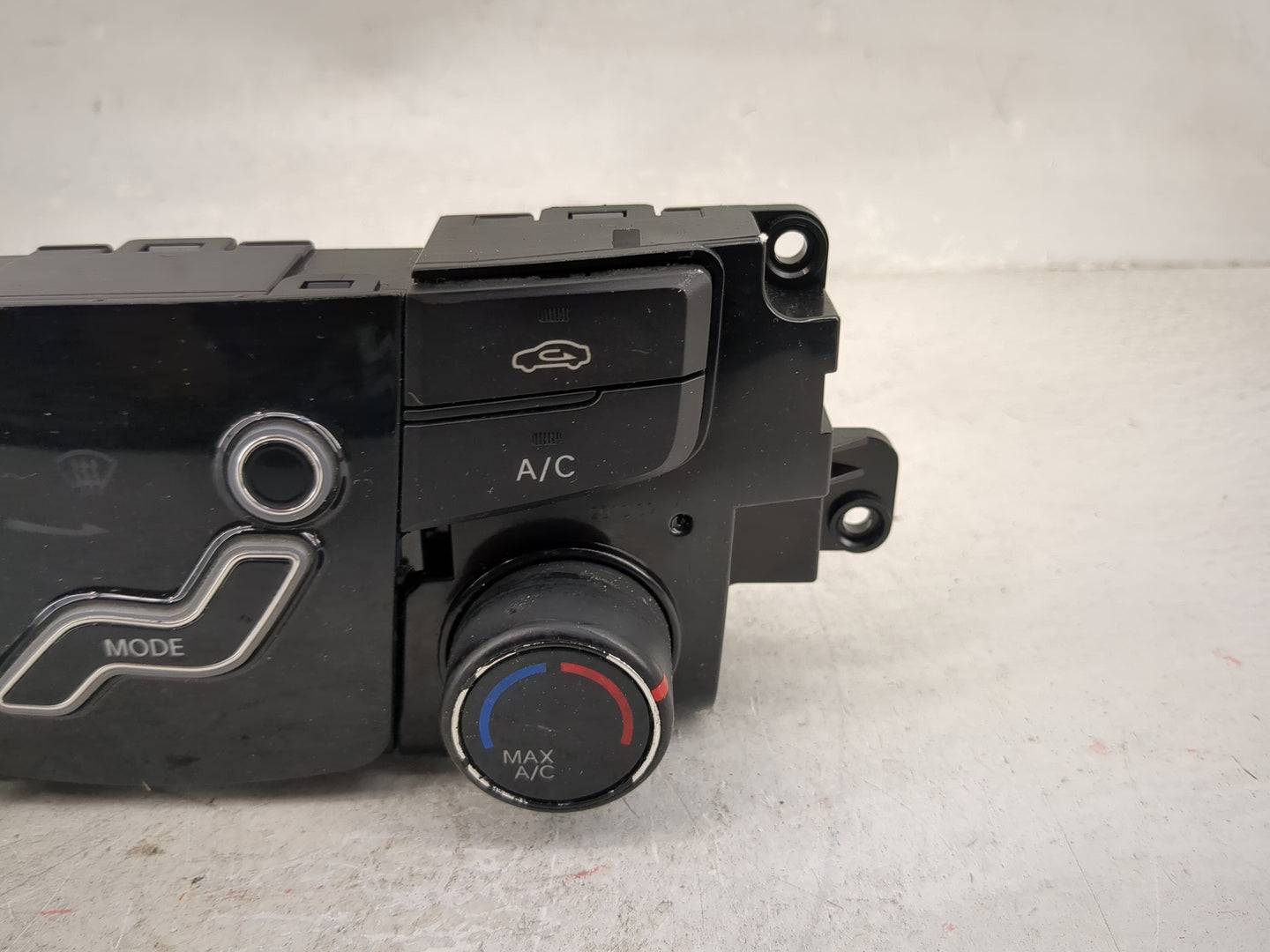 2011 Hyundai Sonata Climate Control Module Temperature AC/Heater Replacement P/N:97250-3Q001 Fits OEM Used Auto Parts - Oemu