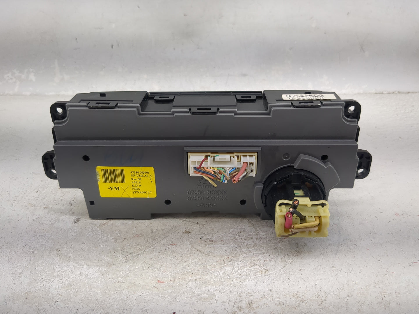 2011 Hyundai Sonata Climate Control Module Temperature AC/Heater Replacement P/N:97250-3Q001 Fits OEM Used Auto Parts - Oemu