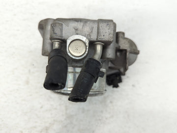 2011-2014 Hyundai Sonata Throttle Body P/N:35100-2G710 Fits Fits 2011 2012 2013 2014 2015 2016 OEM Used Auto Parts