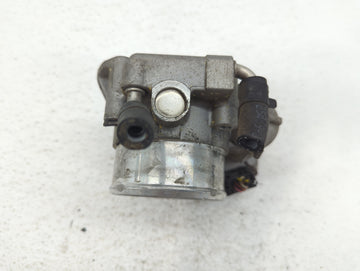 2011-2014 Hyundai Sonata Throttle Body P/N:35100-2G700 Fits Fits 2011 2012 2013 2014 2015 2016 OEM Used Auto Parts