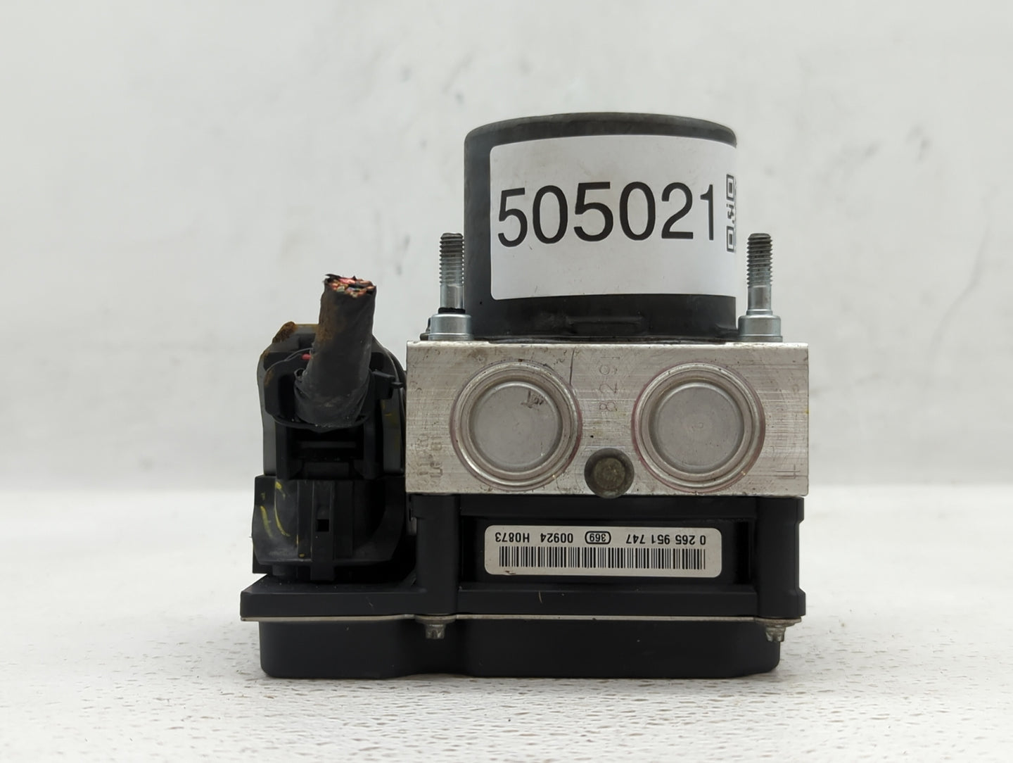 2011-2013 Hyundai Sonata ABS Pump Control Module Replacement P/N:58920-3Q400 58920-3Q500 Fits Fits 2011 2012 2013 OEM Used A