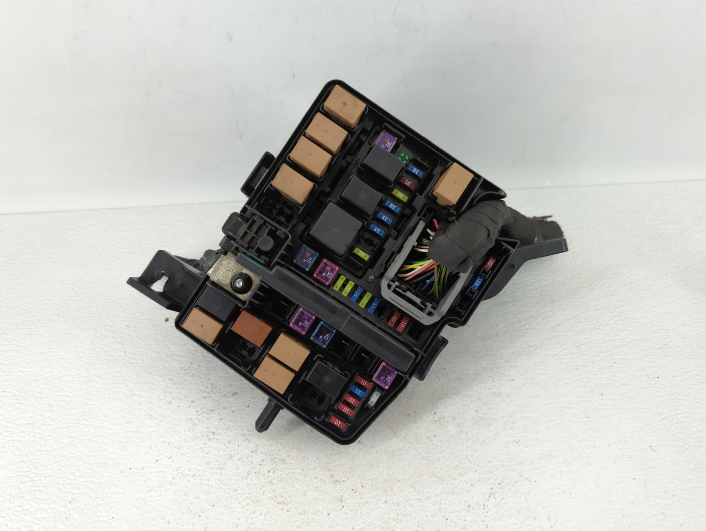 2011-2014 Hyundai Sonata Fusebox Fuse Box Panel Relay Module P/N:91950-3S711 Fits Fits 2011 2012 2013 2014 OEM Used Auto Par