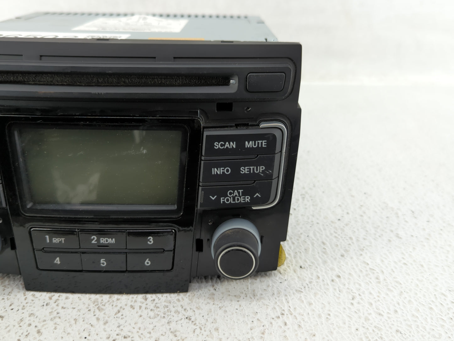 2011-2011 Hyundai Sonata Am Fm Cd Player Radio Receiver - Oemusedautoparts1.com