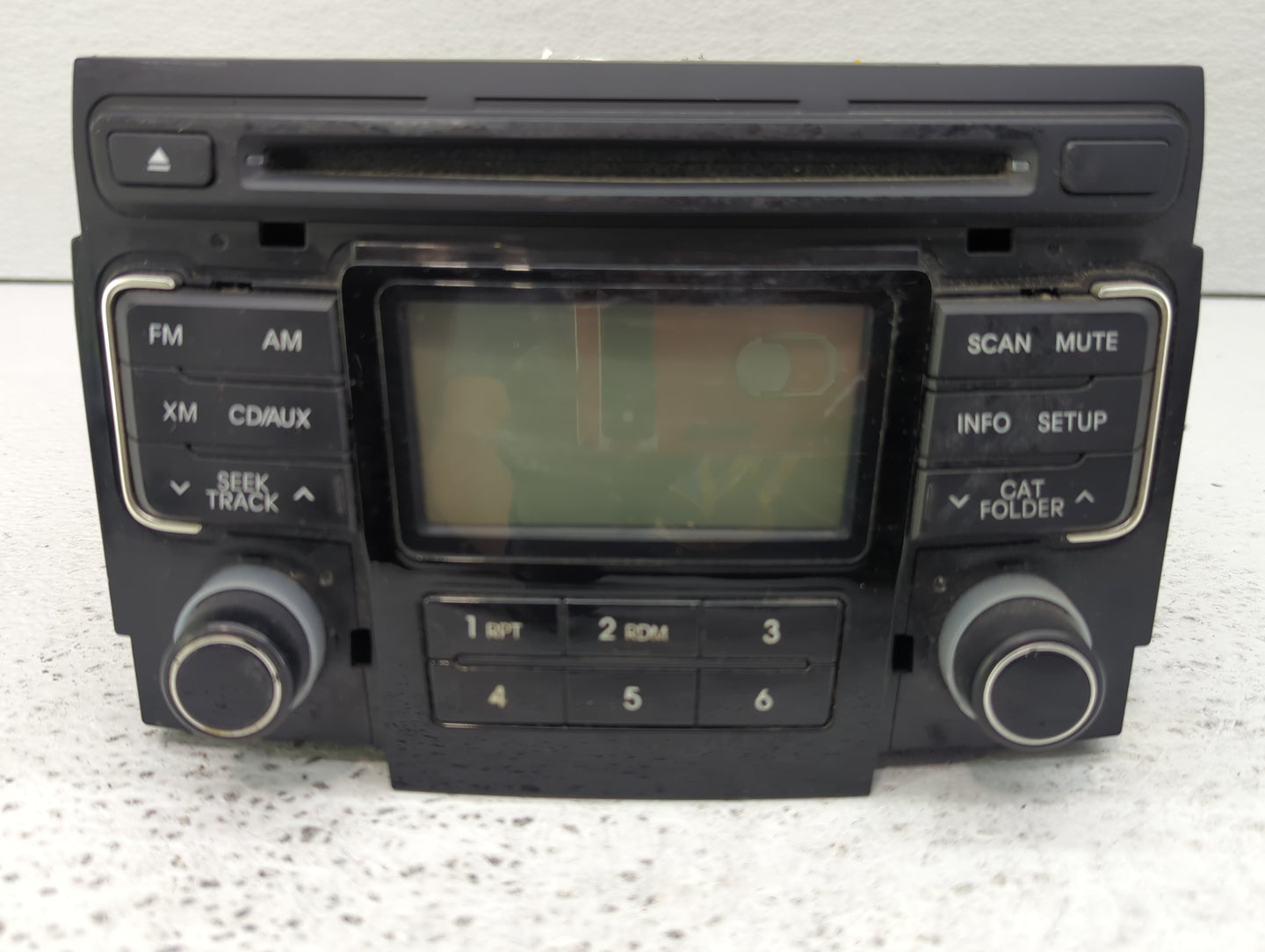 2011 Hyundai Sonata Radio AM FM Cd Player Receiver Replacement P/N:96180-3Q001 96180-3Q000 Fits OEM Used Auto Parts - Oemuse