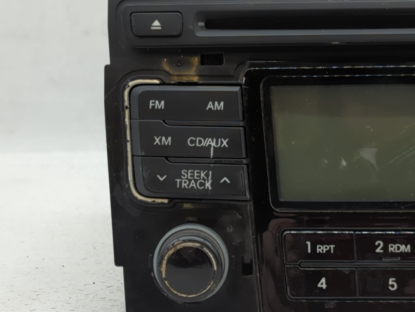 2011-2011 Hyundai Sonata Am Fm Cd Player Radio Receiver - Oemusedautoparts1.com
