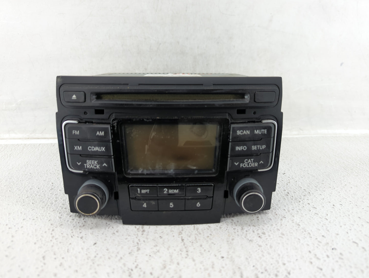 2011-2011 Hyundai Sonata Am Fm Cd Player Radio Receiver - Oemusedautoparts1.com