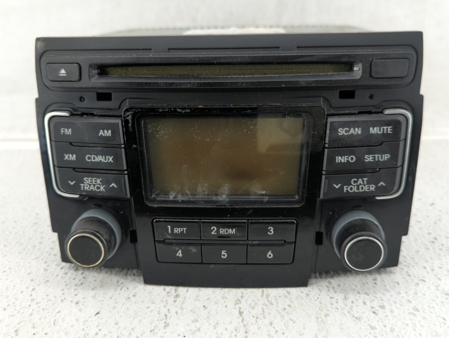 2011-2011 Hyundai Sonata Am Fm Cd Player Radio Receiver - Oemusedautoparts1.com