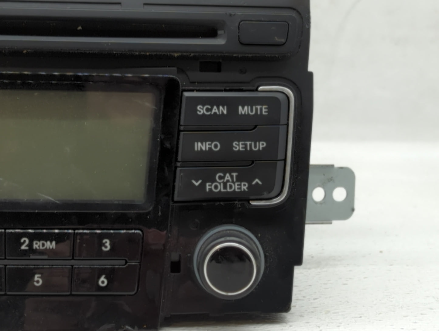 2011-2011 Hyundai Sonata Am Fm Cd Player Radio Receiver - Oemusedautoparts1.com