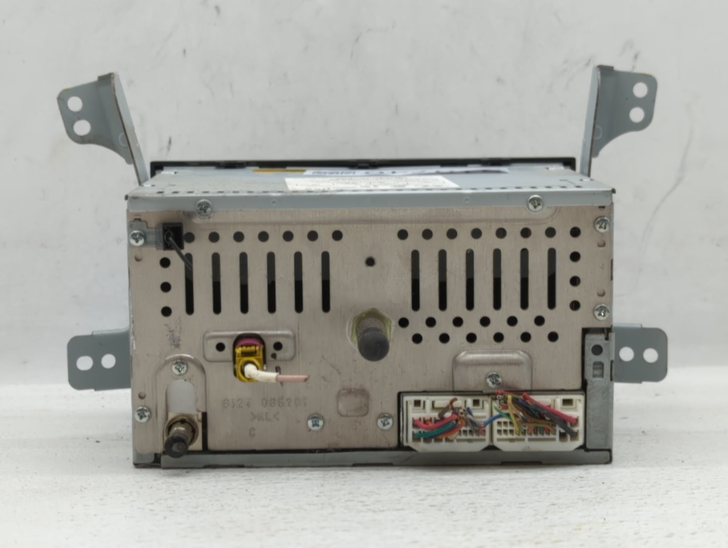 2011-2011 Hyundai Sonata Am Fm Cd Player Radio Receiver - Oemusedautoparts1.com