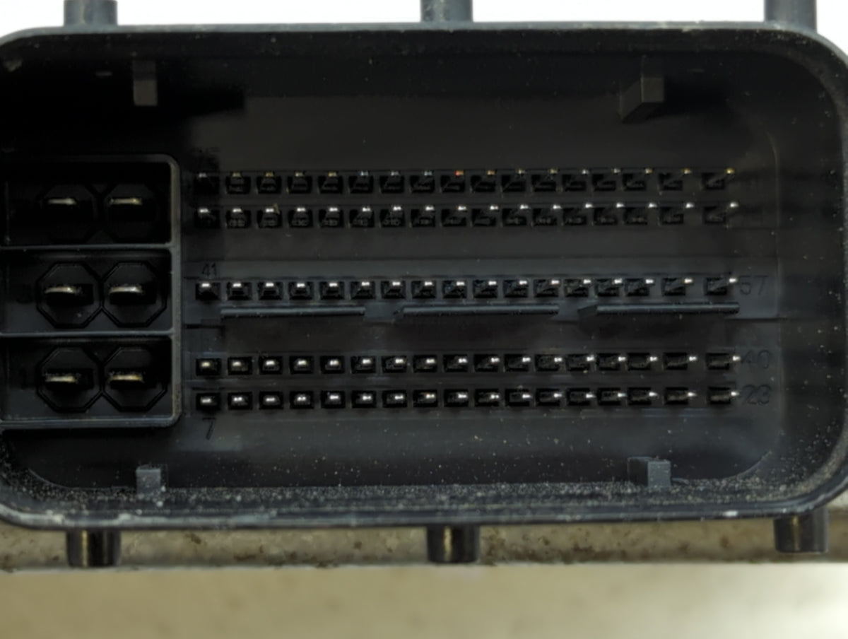 2011 Hyundai Sonata PCM Engine Control Computer ECU ECM PCU OEM P/N:39111-2G661 39101-2G661 OEM Used Auto Parts - Oemusedaut