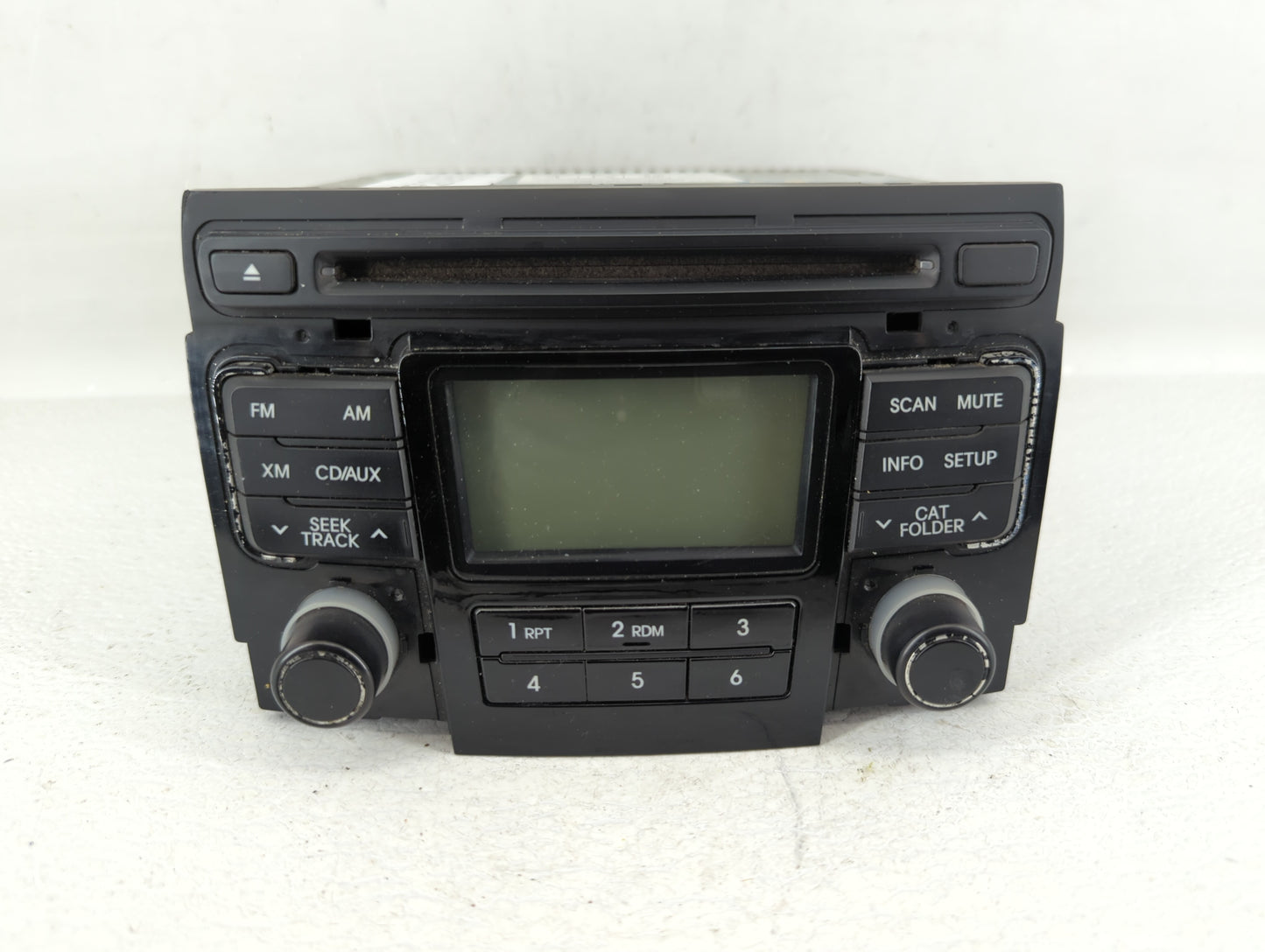 2011-2011 Hyundai Sonata Am Fm Cd Player Radio Receiver - Oemusedautoparts1.com