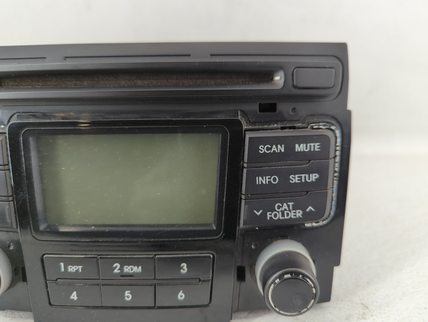 2011-2011 Hyundai Sonata Am Fm Cd Player Radio Receiver - Oemusedautoparts1.com