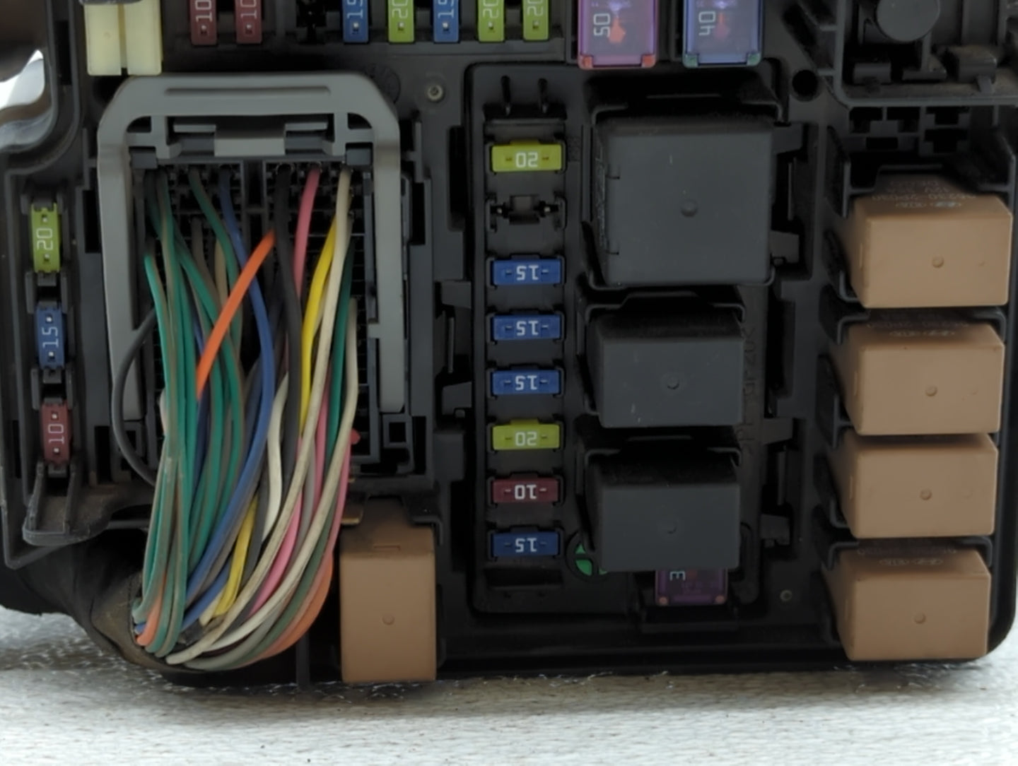 2011-2014 Hyundai Sonata Fusebox Fuse Box Panel Relay Module P/N:VS912003Q072 Fits Fits 2011 2012 2013 2014 OEM Used Auto Pa