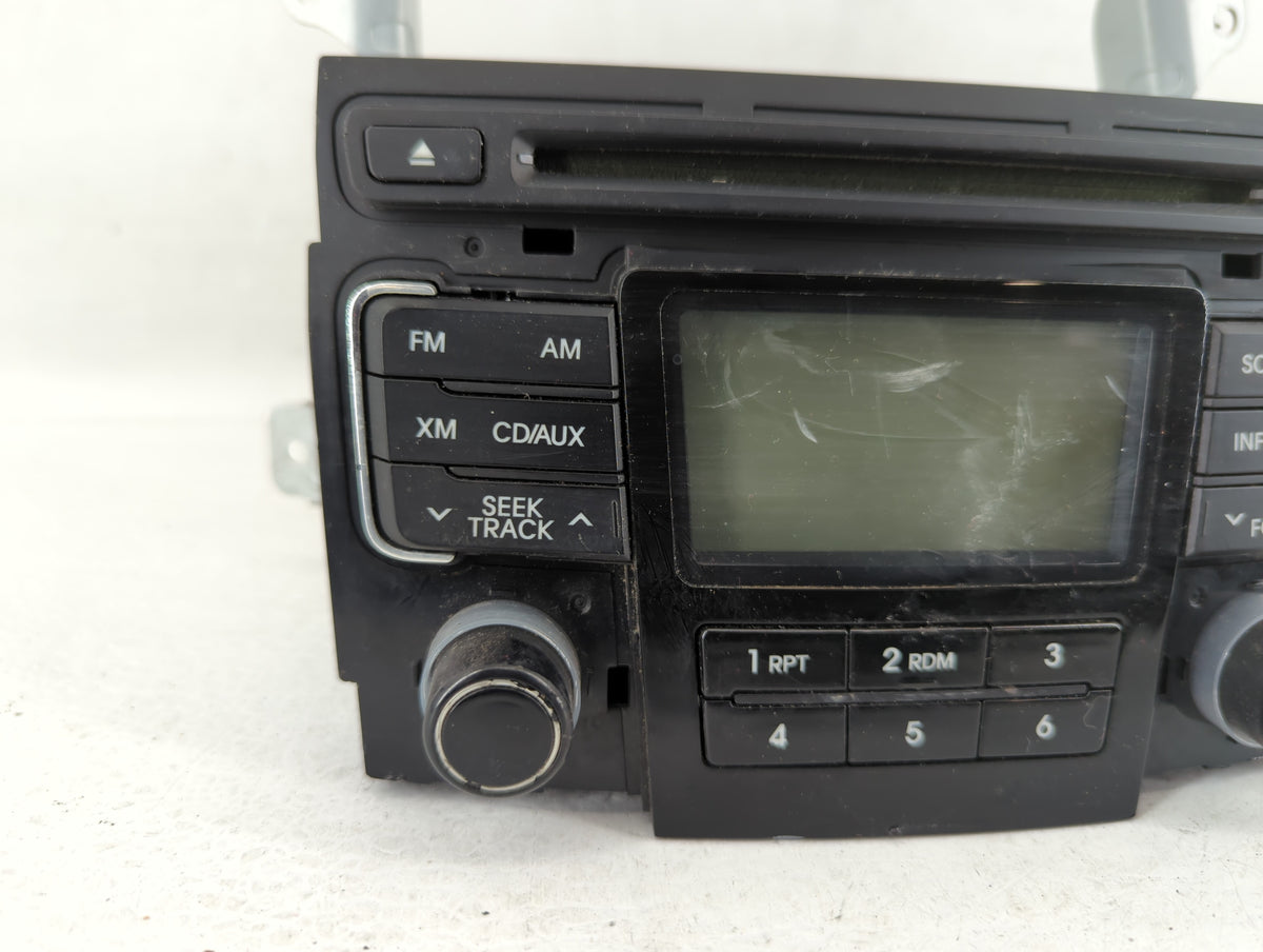 2011-2011 Hyundai Sonata Am Fm Cd Player Radio Receiver 526696 - Oemusedautoparts1.com
