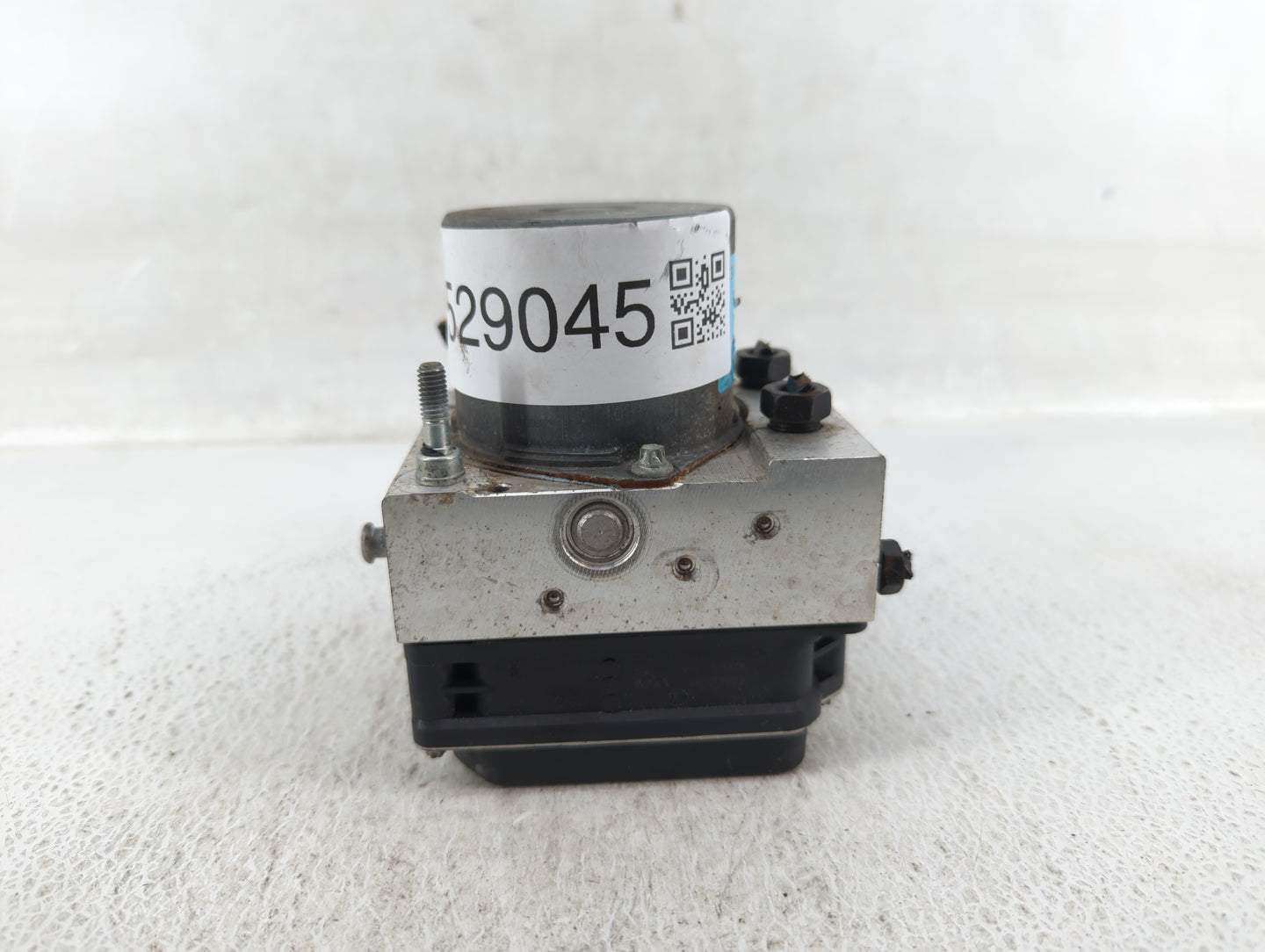 2011 Hyundai Sonata Throttle Body P/N:58920-3S400 58920-30500 Fits OEM Used Auto Parts - Oemusedautoparts1.com