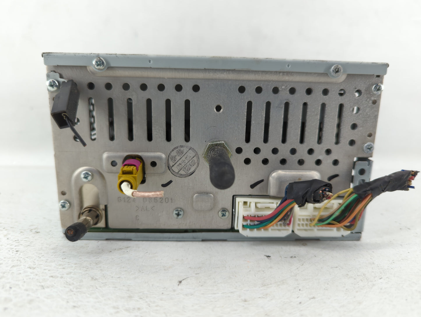 2011 Hyundai Sonata Radio AM FM Cd Player Receiver Replacement P/N:96180-3Q001 96180-3Q000 Fits OEM Used Auto Parts - Oemuse