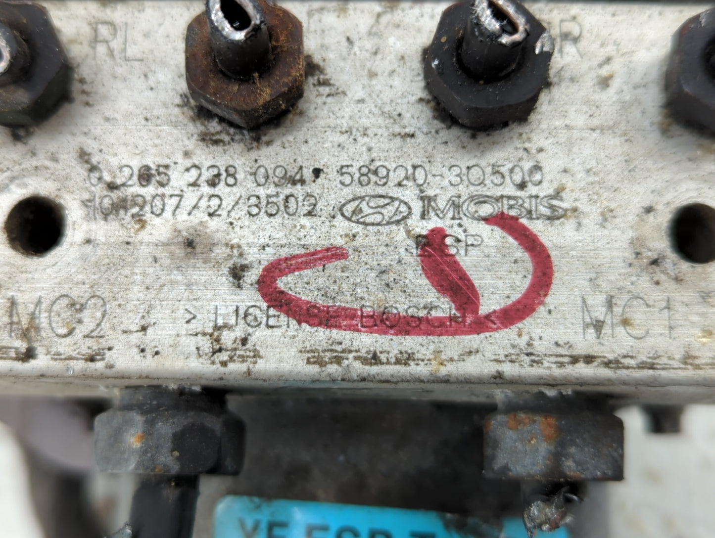 2011-2013 Hyundai Sonata ABS Pump Control Module Replacement P/N:58920-3Q400 58920-3Q500 Fits Fits 2011 2012 2013 OEM Used A