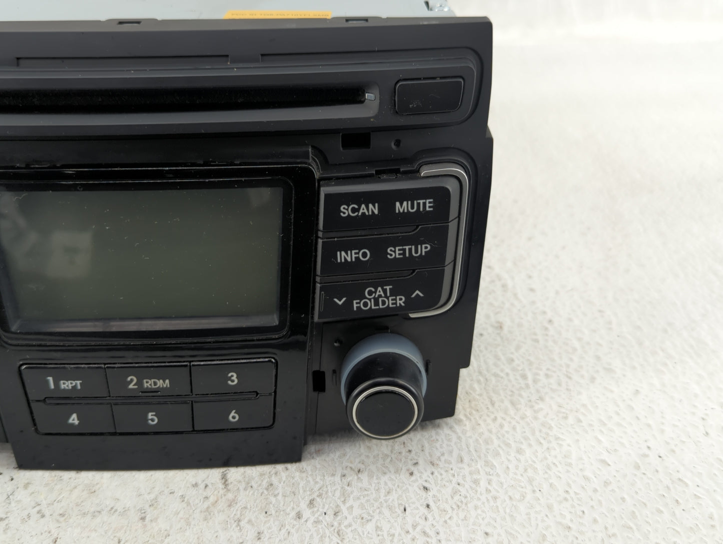 2011-2011 Hyundai Sonata Am Fm Cd Player Radio Receiver - Oemusedautoparts1.com