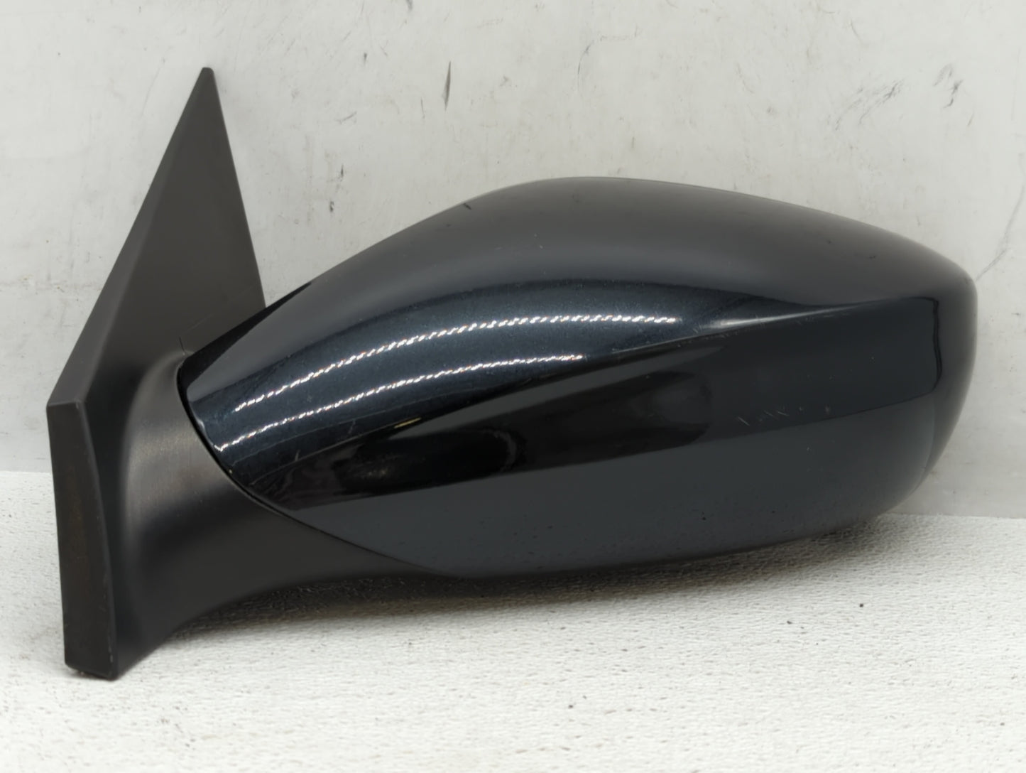 2011-2014 Hyundai Sonata Driver Side View Mirror - Left Door Mirror OEM Used - Oemusedautoparts1.com