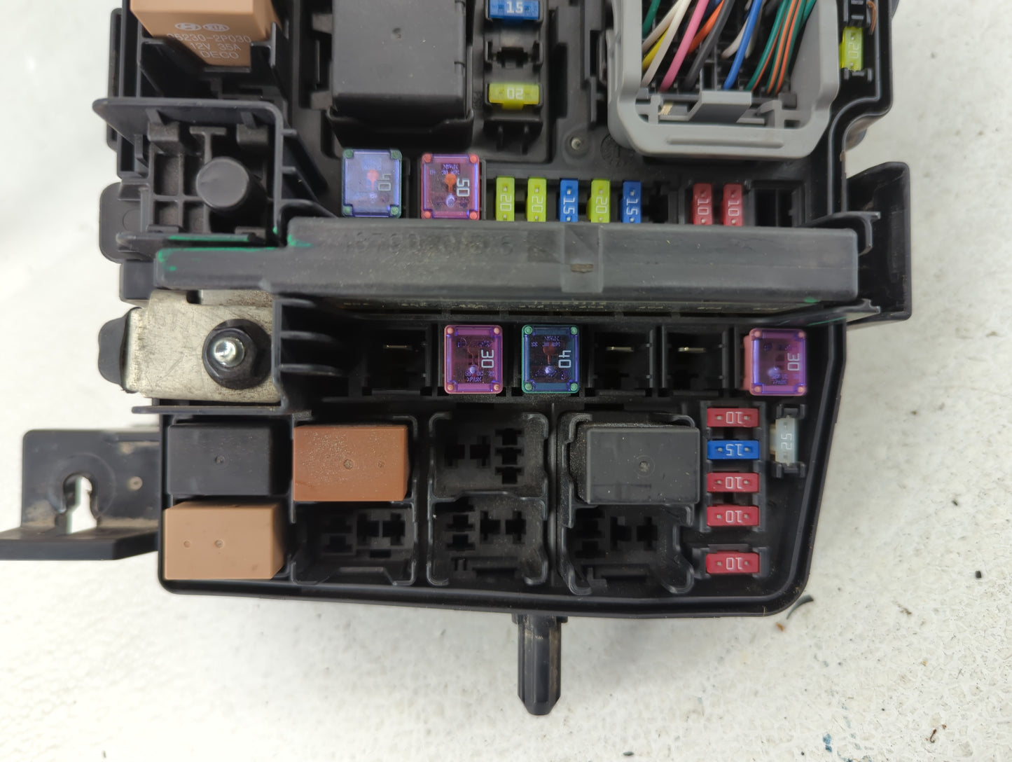 2011-2014 Hyundai Sonata Fusebox Fuse Box Panel Relay Module P/N:91950-3S711 Fits Fits 2011 2012 2013 2014 OEM Used Auto Par