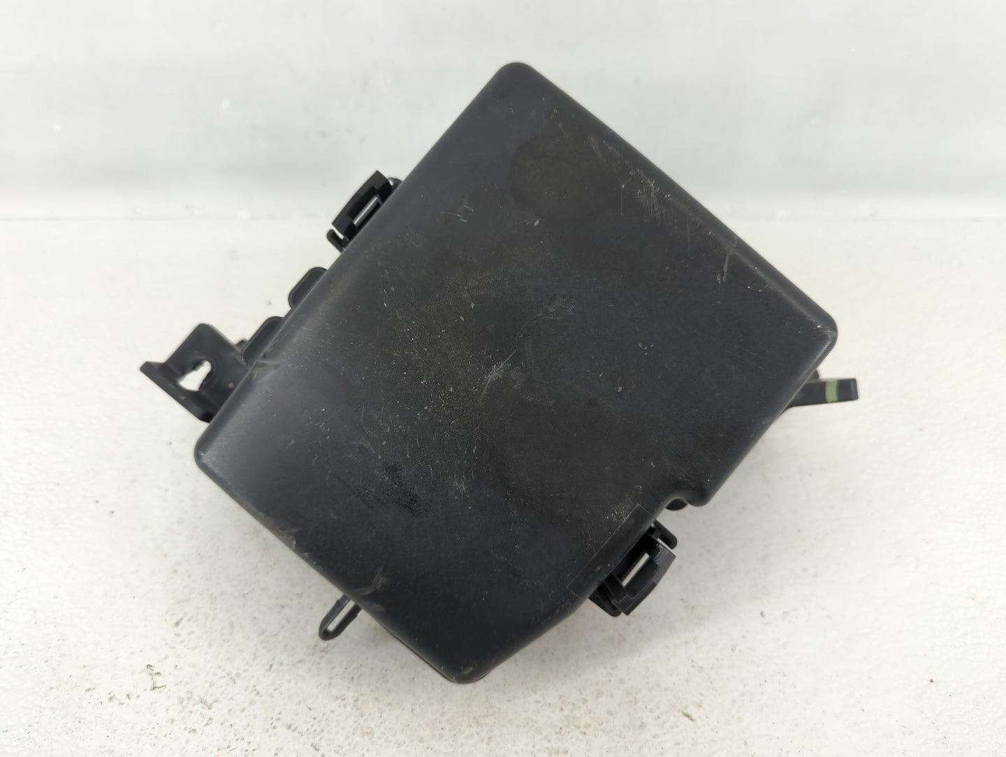 2011-2014 Hyundai Sonata Fusebox Fuse Box Panel Relay Module P/N:91950-3S711 Fits Fits 2011 2012 2013 2014 OEM Used Auto Par
