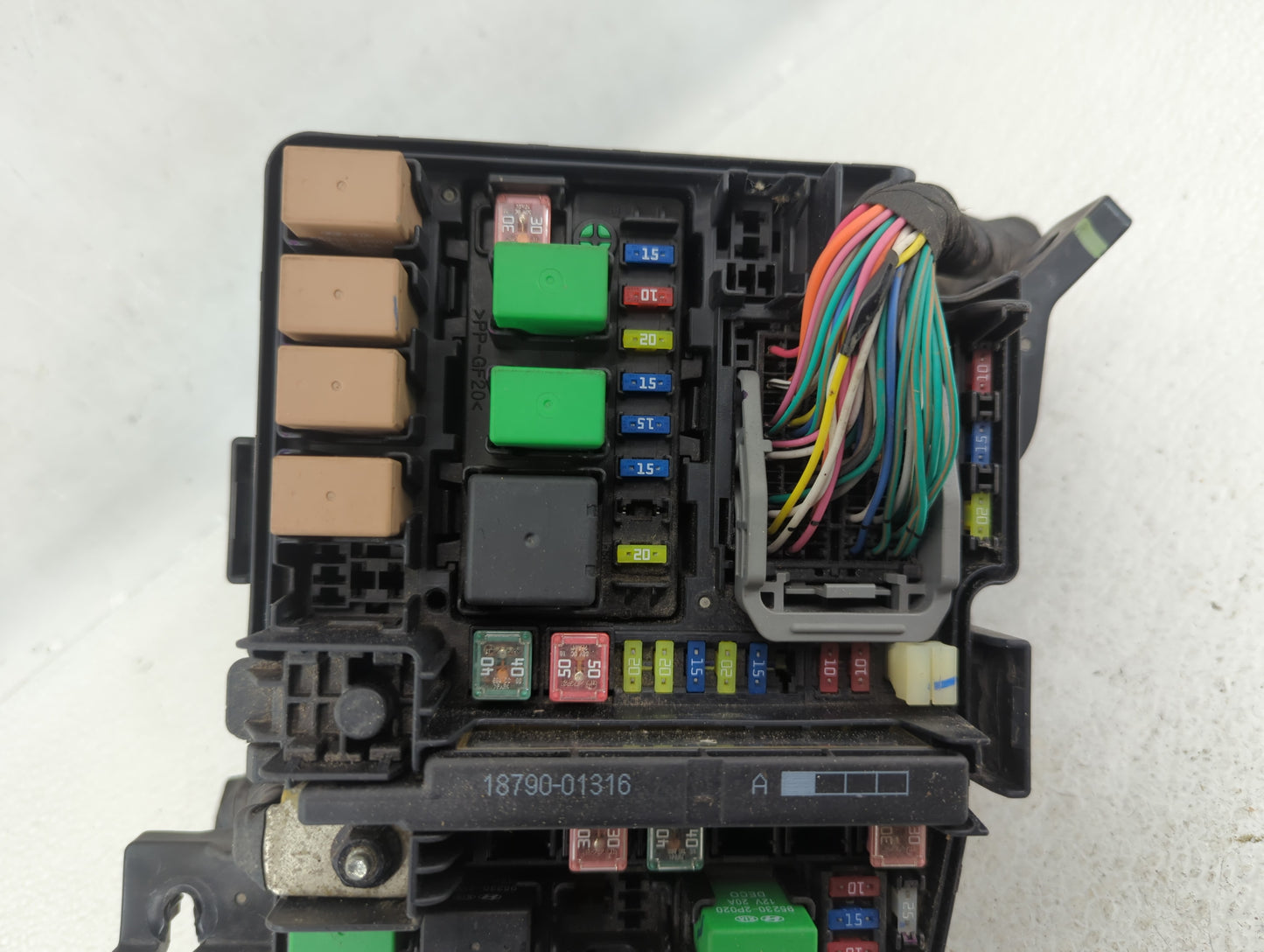 2011-2014 Hyundai Sonata Fusebox Fuse Box Panel Relay Module P/N:91950-3S711 Fits Fits 2011 2012 2013 2014 OEM Used Auto Par