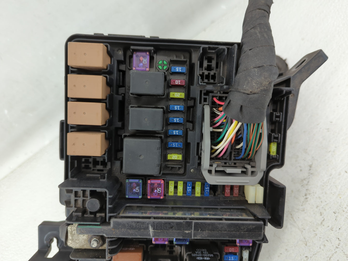 2011-2014 Hyundai Sonata Fusebox Fuse Box Panel Relay Module Fits Fits 2011 2012 2013 2014 OEM Used Auto Parts - Oemusedauto