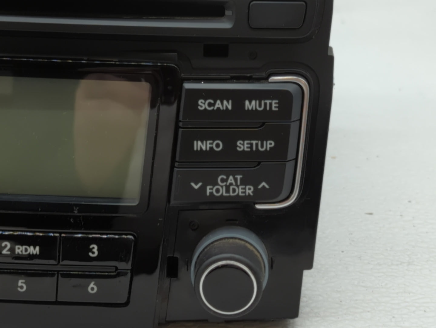 2011 Hyundai Sonata Radio AM FM Cd Player Receiver Replacement P/N:96180-3Q001 96180-3Q000 Fits OEM Used Auto Parts - Oemuse