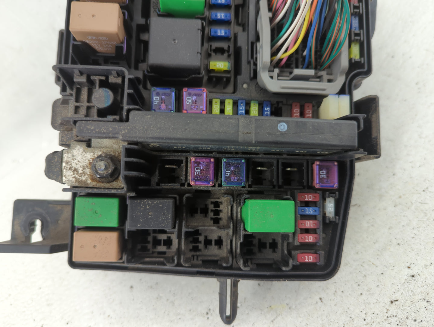 2011-2014 Hyundai Sonata Fusebox Fuse Box Panel Relay Module P/N:91950-3S711 Fits Fits 2011 2012 2013 2014 OEM Used Auto Par