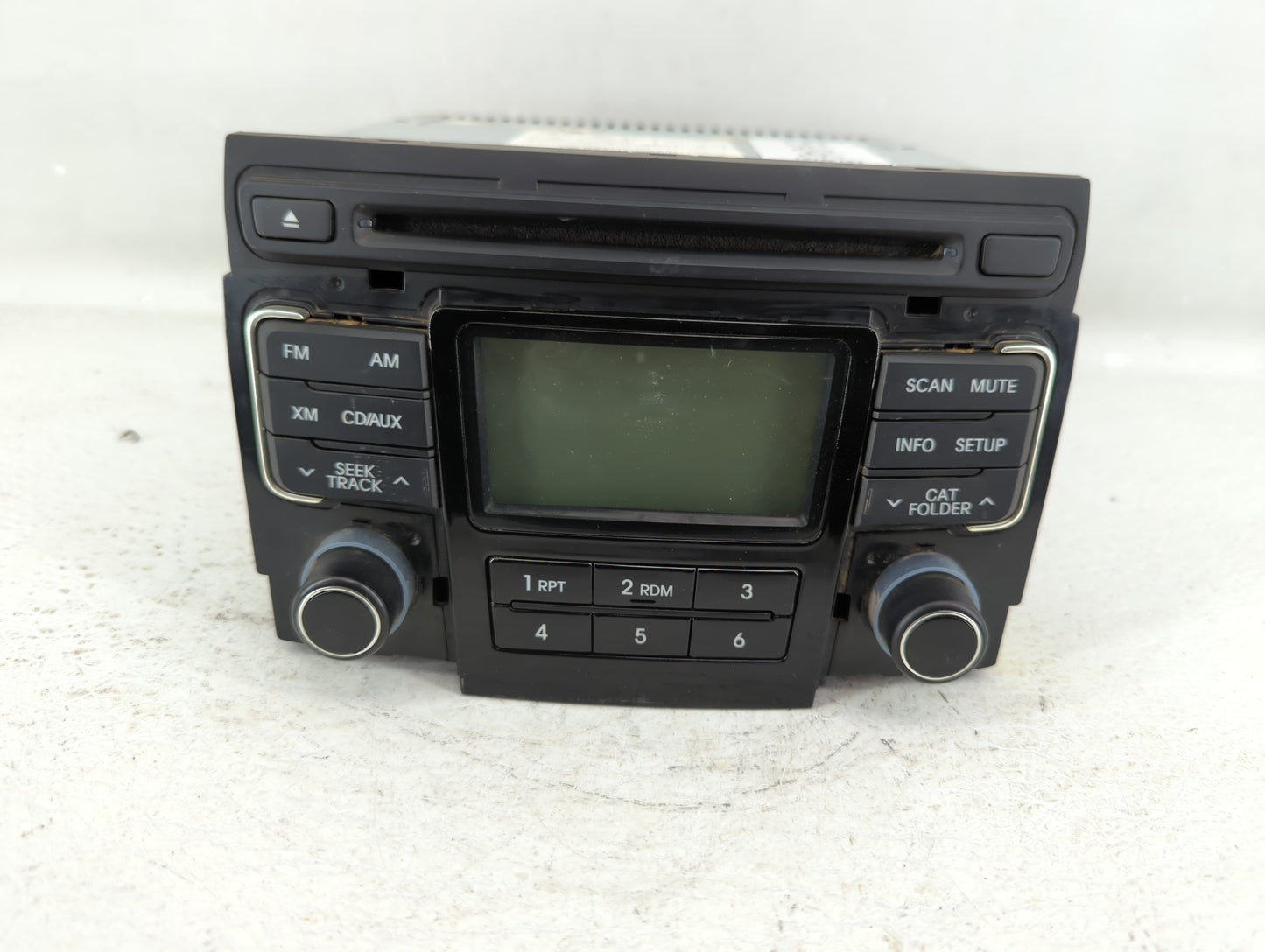 2011-2011 Hyundai Sonata Am Fm Cd Player Radio Receiver - Oemusedautoparts1.com