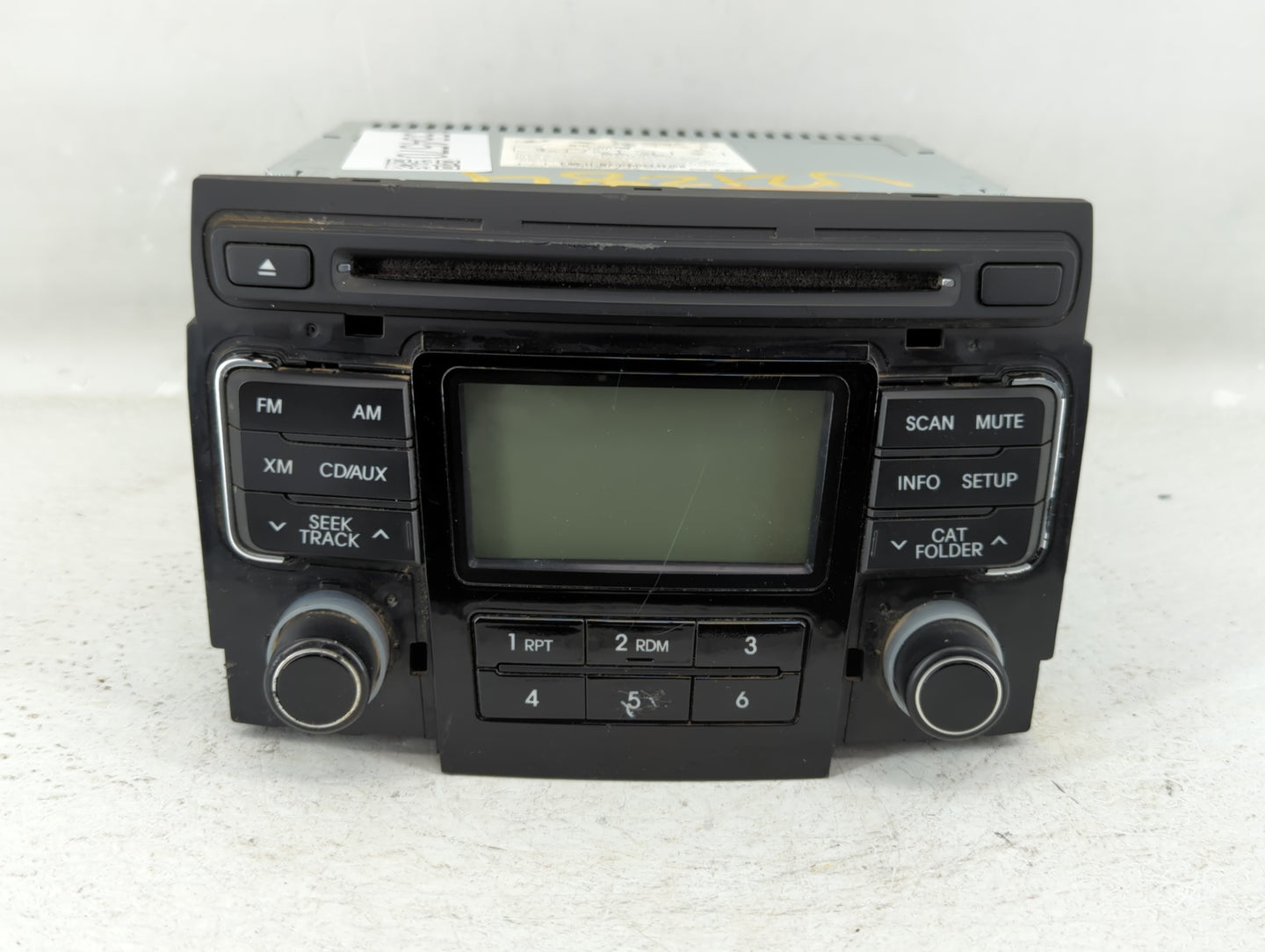 2011-2011 Hyundai Sonata Am Fm Cd Player Radio Receiver - Oemusedautoparts1.com