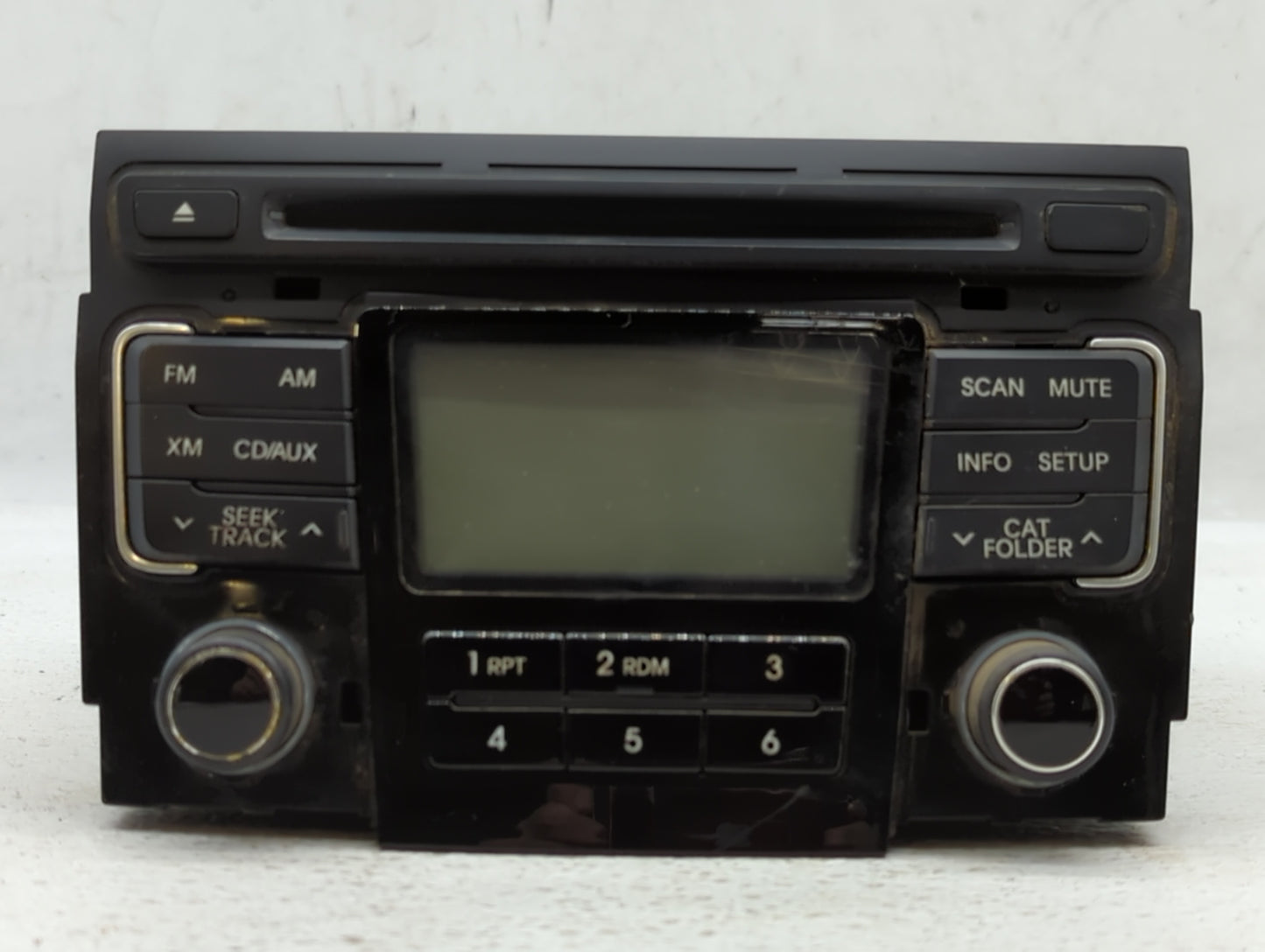 2011-2011 Hyundai Sonata Am Fm Cd Player Radio Receiver - Oemusedautoparts1.com