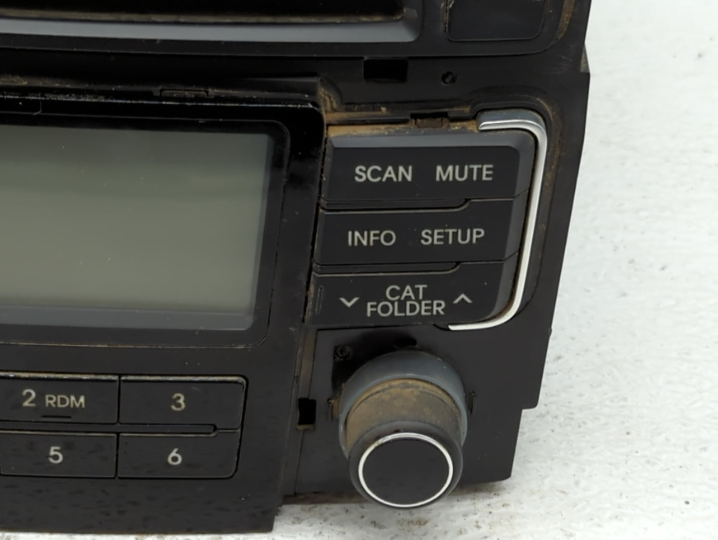 2011-2011 Hyundai Sonata Am Fm Cd Player Radio Receiver - Oemusedautoparts1.com