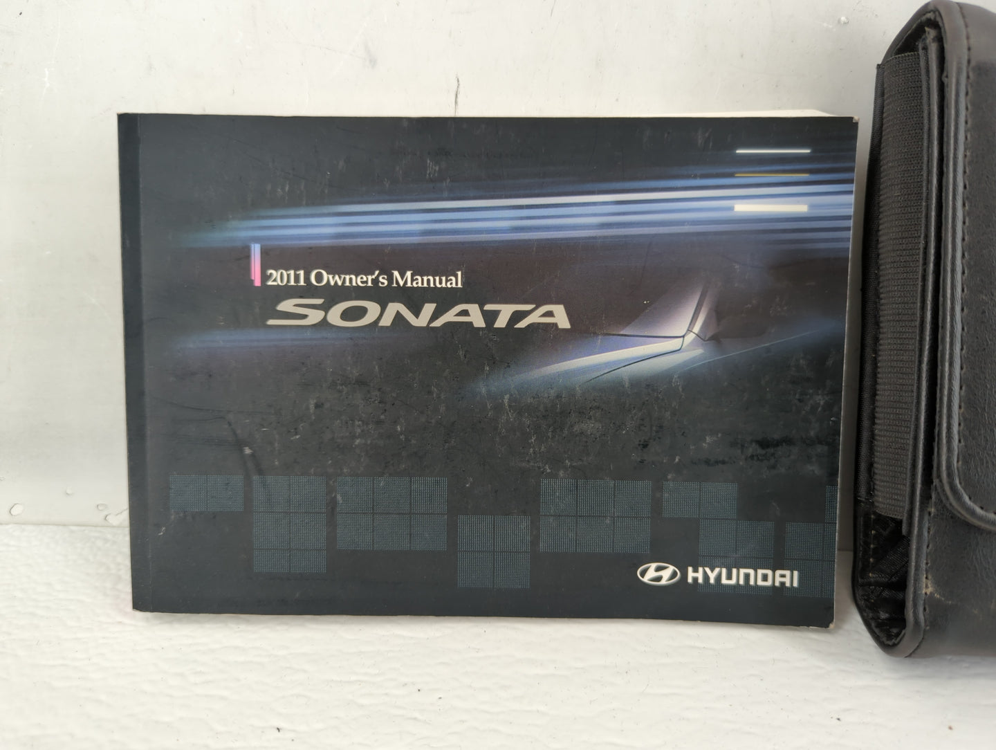2011 Hyundai Sonata Owners Manual Book Guide P/N:A3S0-EU14J OEM Used Auto Parts - Oemusedautoparts1.com