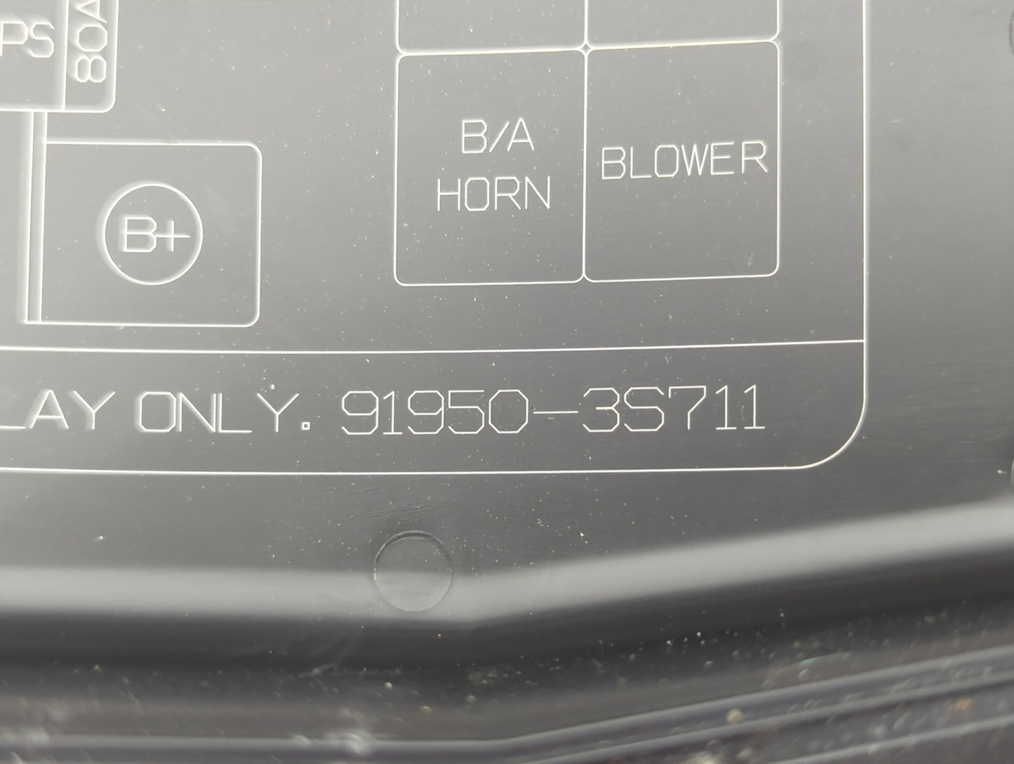 2011-2014 Hyundai Sonata Fusebox Fuse Box Panel Relay Module P/N:91950-3S711 Fits Fits 2011 2012 2013 2014 OEM Used Auto Par