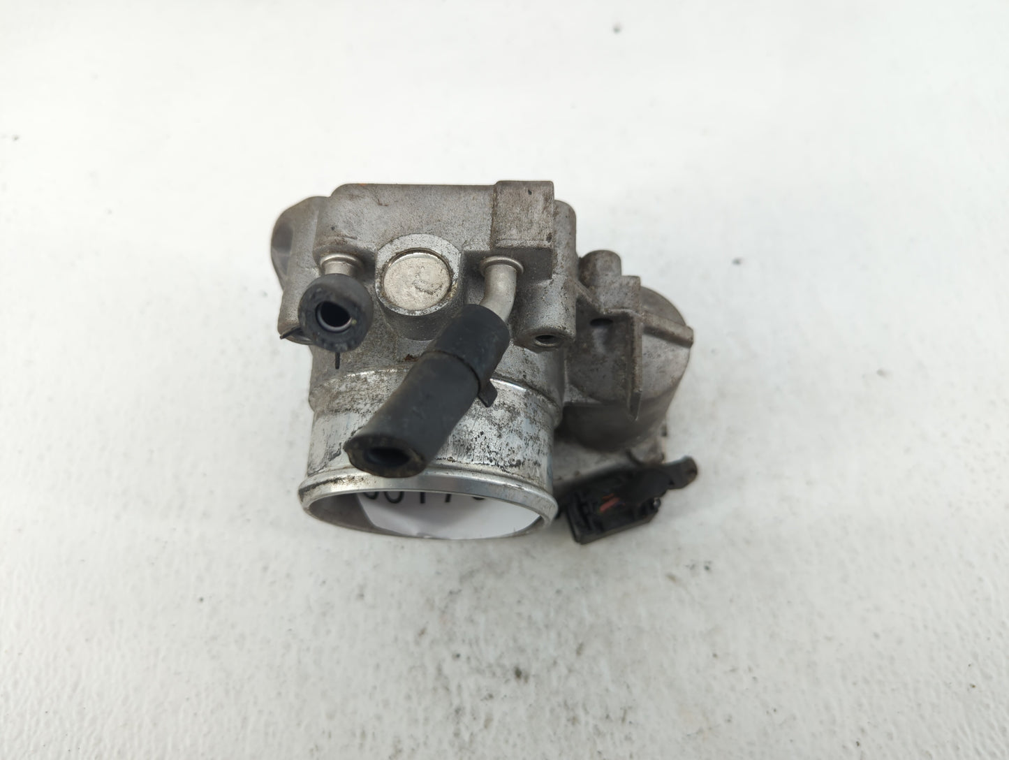 2011-2014 Hyundai Sonata Throttle Body P/N:35100-2G710 Fits Fits 2011 2012 2013 2014 2015 2016 OEM Used Auto Parts - Oemused